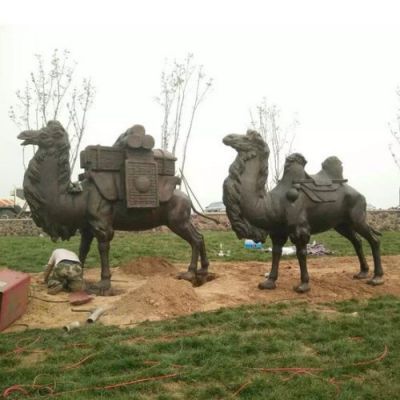 駱駝景觀，公園創(chuàng)意玻璃鋼仿銅沙漠動物