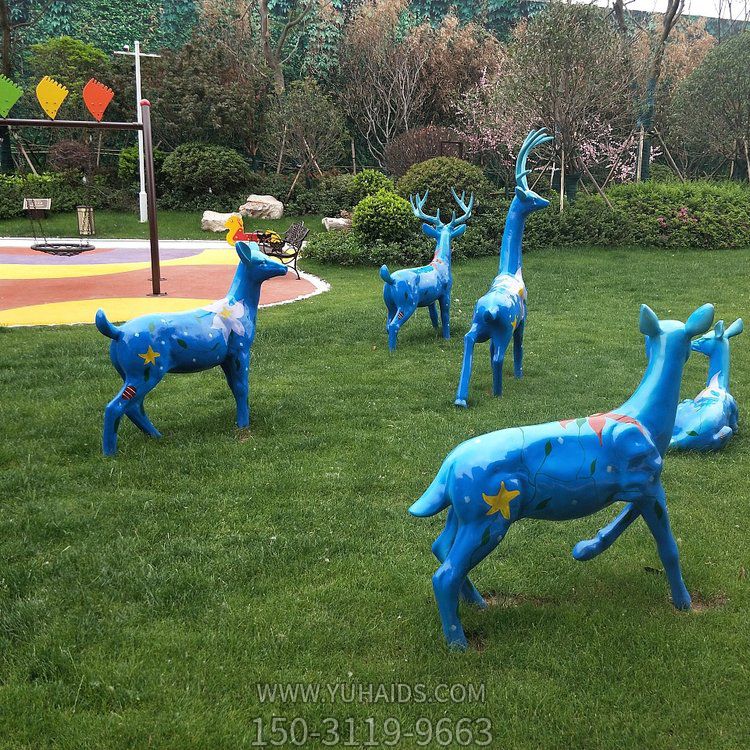 梅花鹿，公園草坪裝飾動物擺件雕塑